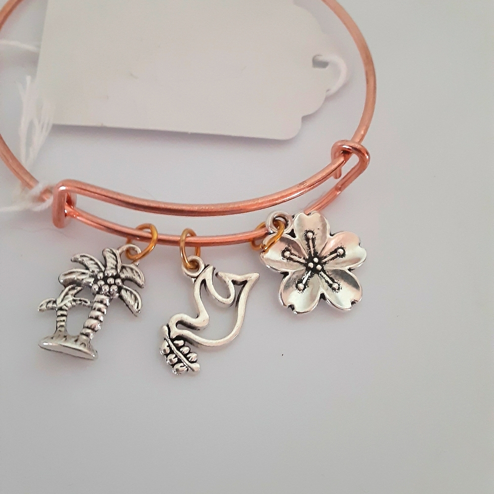 Adjustable bangle bracelet